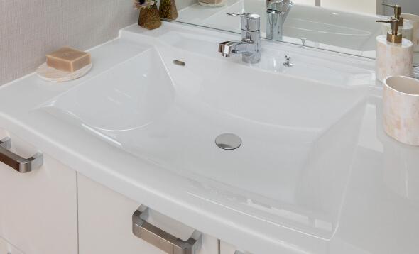 三面鏡型洗面化粧台