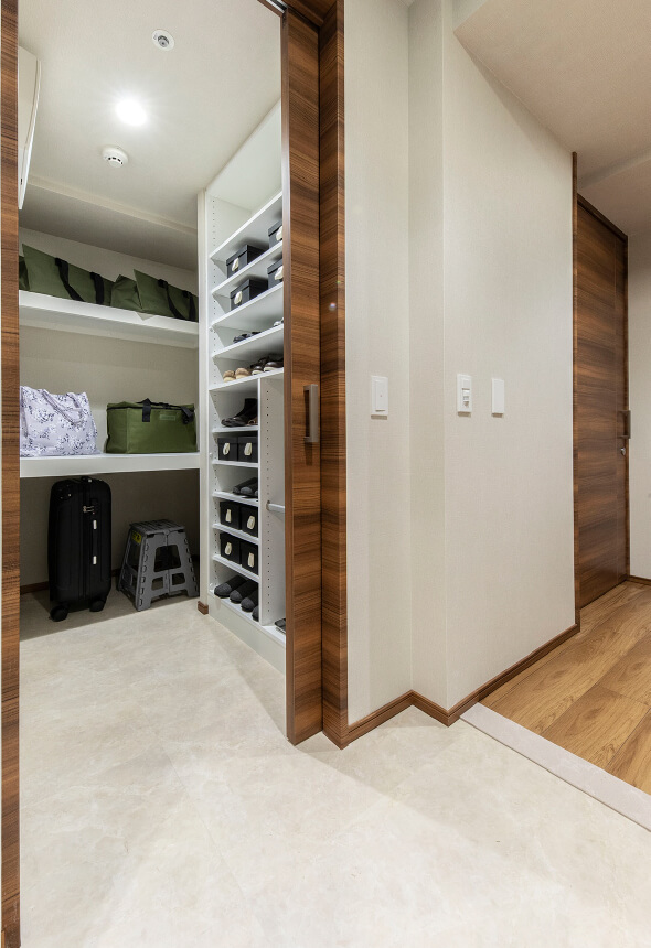 玄関収納（一部タイプ）